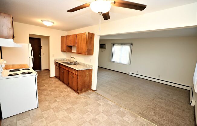 Akins/Miska Apartments - 7701