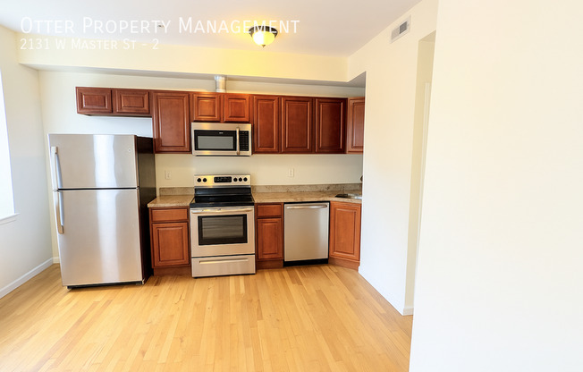 2131 W MASTER ST