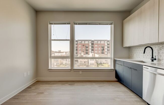 1 bed, 1 bath, 500 sqft, $1,350, Unit 306