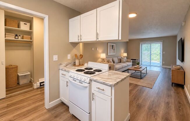 2 beds, 1 bath, 720 sqft, $1,450, Unit 01