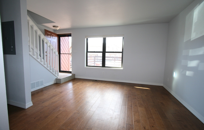 Great 2 bedroom condo in Old Colorado City!