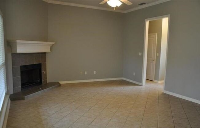 Coming Soon: 3 bedroom 2 bath in South Tyler! *LEASE UP*