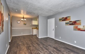 1 bed, 1 bath, 700 sqft, $874, Unit 1015