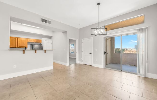 2 beds, 2 baths, $1,650, Unit # 1030