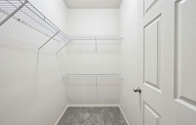 3 beds, 2 baths, 1,152 sqft, $1,669