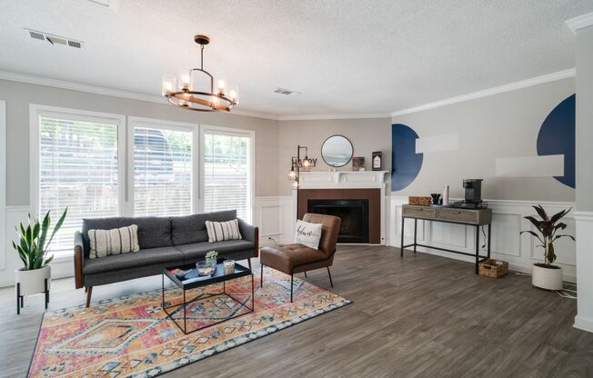 3 beds, 1.5 baths, 1,200 sqft, $1,599, Unit 05C