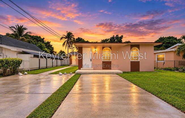 2 beds, 1 bath, 825 sqft, $2,100, Unit 1
