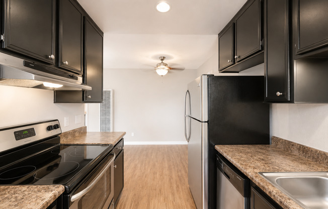 1 bed, 1 bath, 600 sqft, $1,895, Unit 479-07