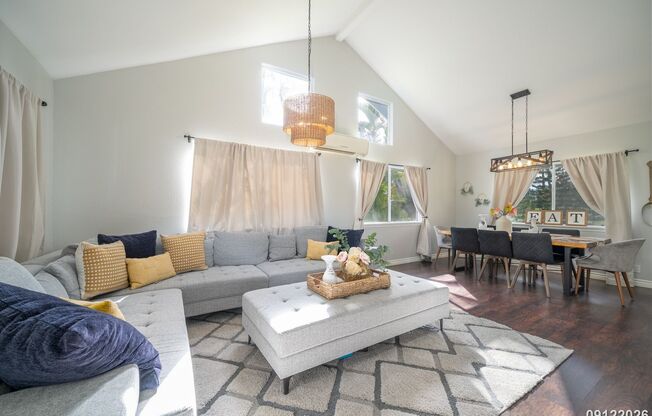 FULLY FURNISHED 4BR/2.5BA/2-CAR GARAGE/GOLF COURSE LOCATION IN WAIKELE