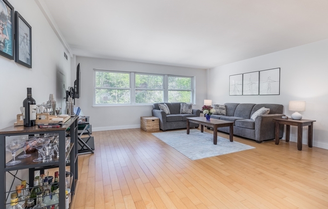 1 bed, 1 bath, 774 sqft, $3,200, Unit 703