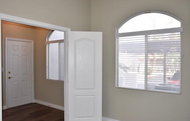 2 beds, 2 baths, $1,695