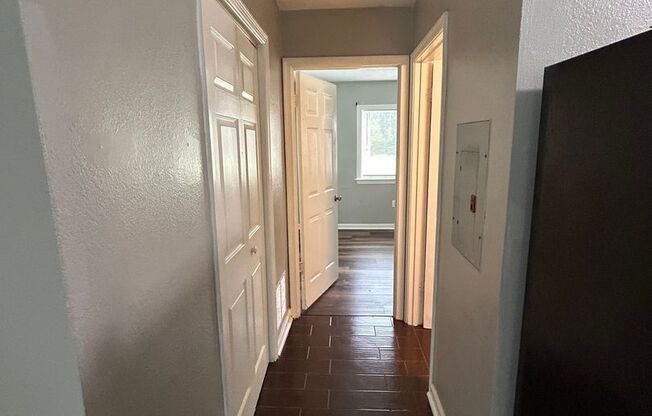 1 bed, 1 bath, 400 sqft, $1,350, Unit Unit 147