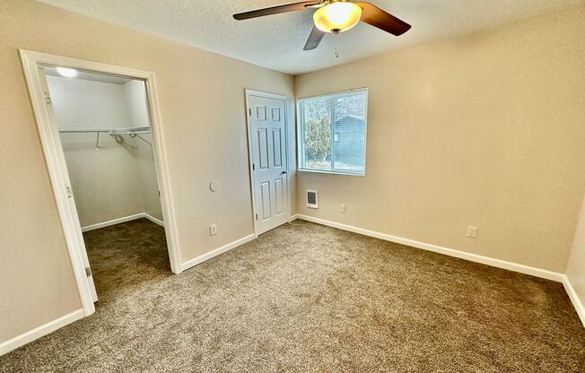 3 beds, 3 baths, 1,280 sqft, $1,850, Unit 503