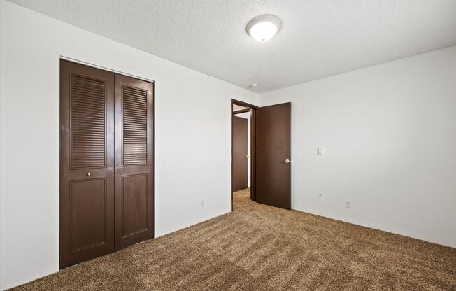 2 beds, 1 bath, 811 sqft, $1,395, Unit D23