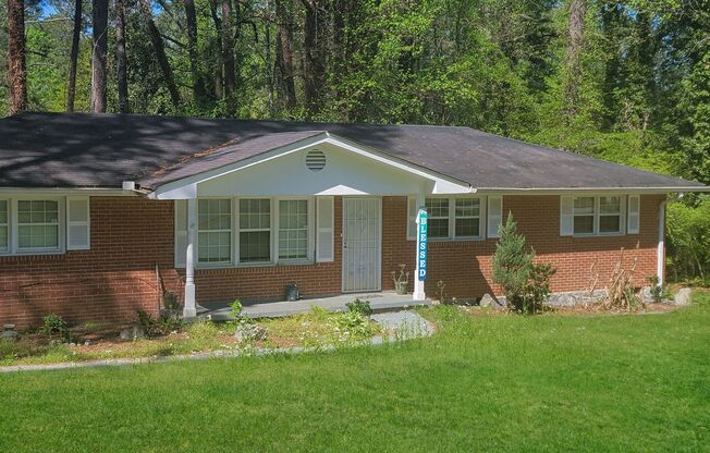 Spacious 3BR Ranch in Prime Atlanta Location!