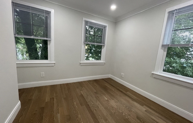 2 beds, 1 bath, 700 sqft, $3,800, Unit 2