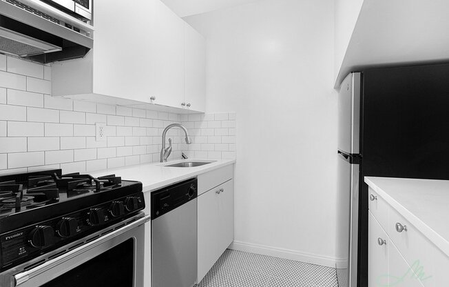 1 bed, 1 bath, $3,600, Unit 4F