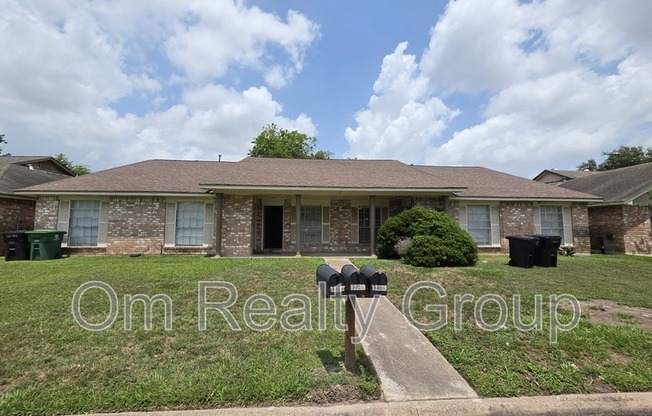 12742 SHANNON HLS DR