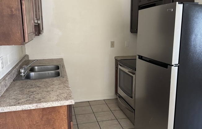 1518 E. Hedrick Dr.
