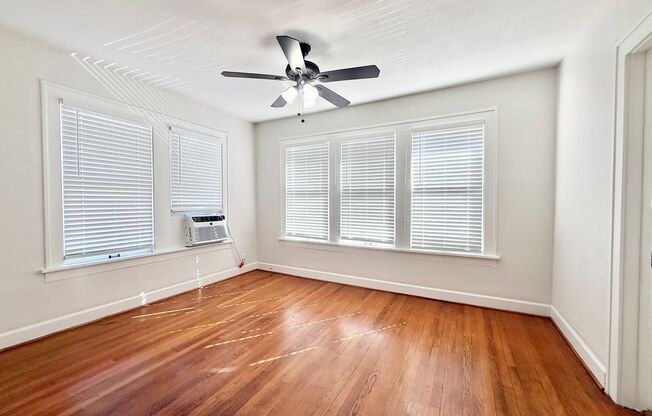 1 bed, 1 bath, $1,095, Unit B2615