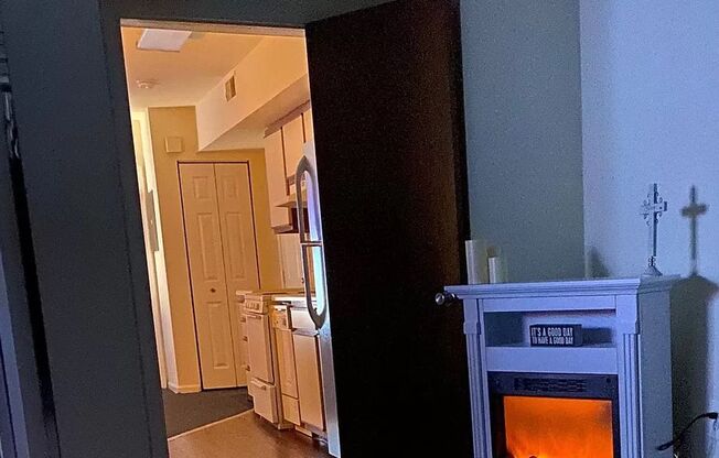 2 beds, 1 bath, 622 sqft, $1,260, Unit 109