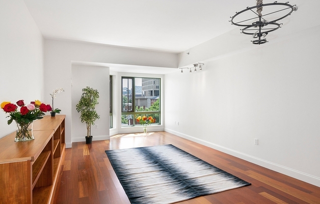 20 2nd St