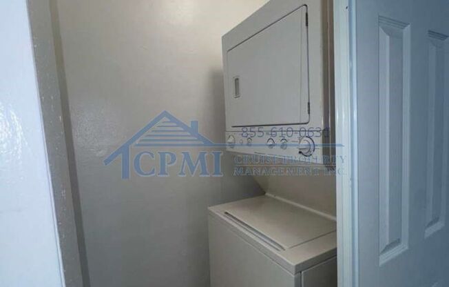 1 bed, 1 bath, 744 sqft, $1,725, Unit 38