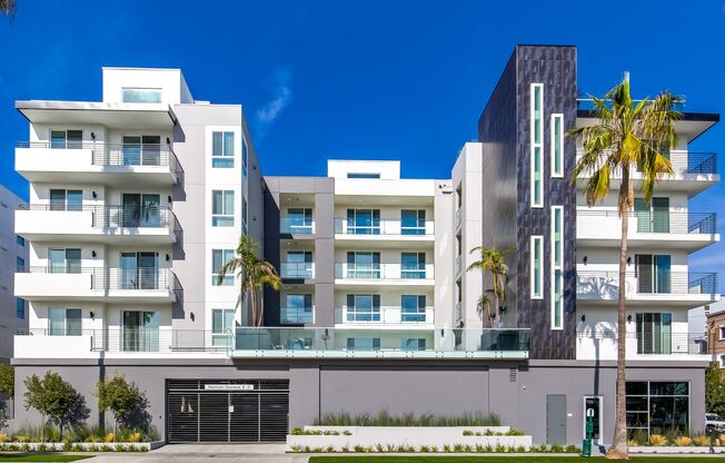 MODERNO Metro Luxury Living