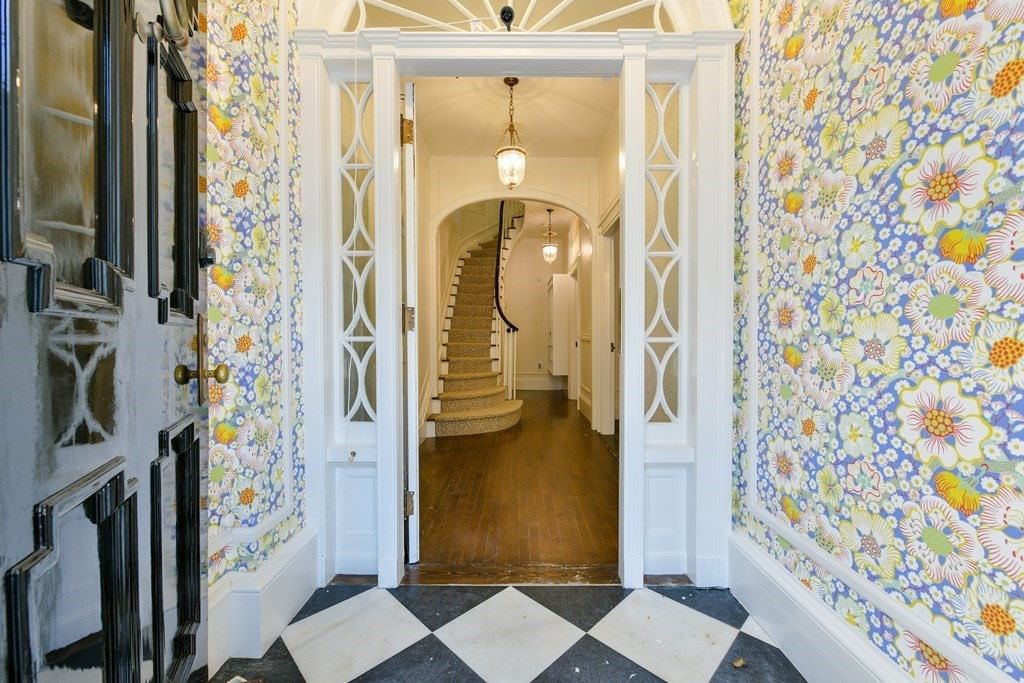48 Mt. Vernon Street