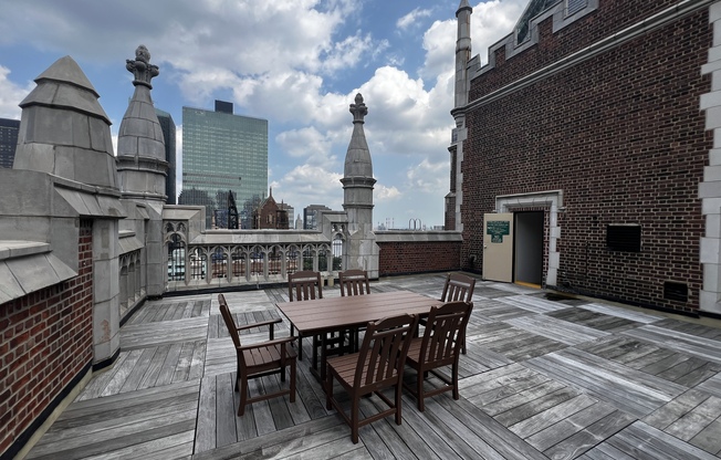 Studio, 1 bath, $2,600, Unit 318