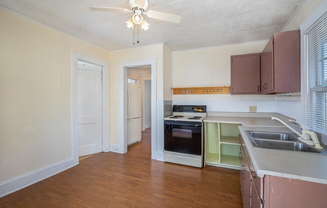 2 beds, 1 bath, $1,550