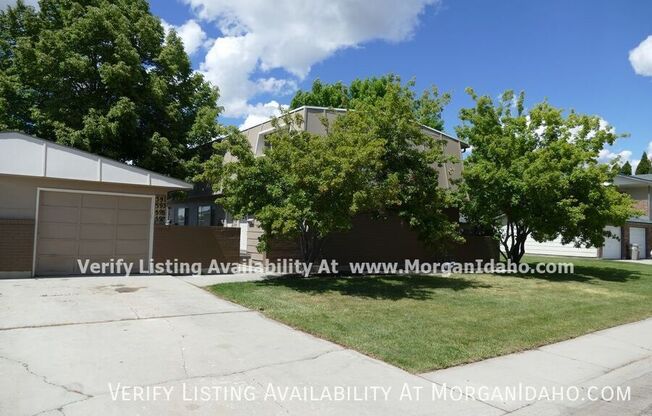 591 WHITE CLOUD DR