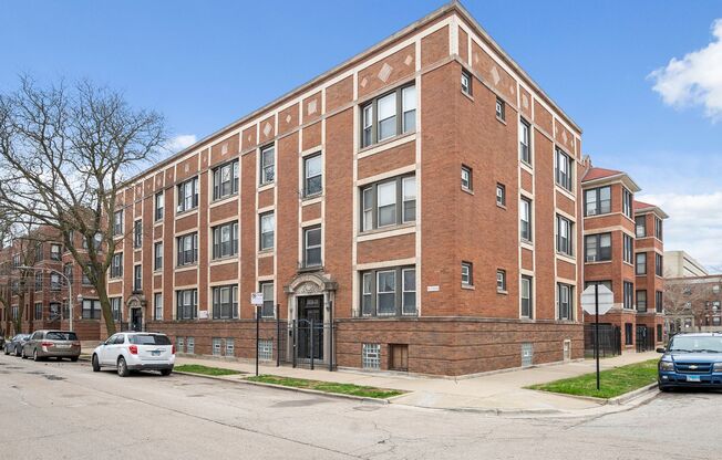 5034-42 Champlain