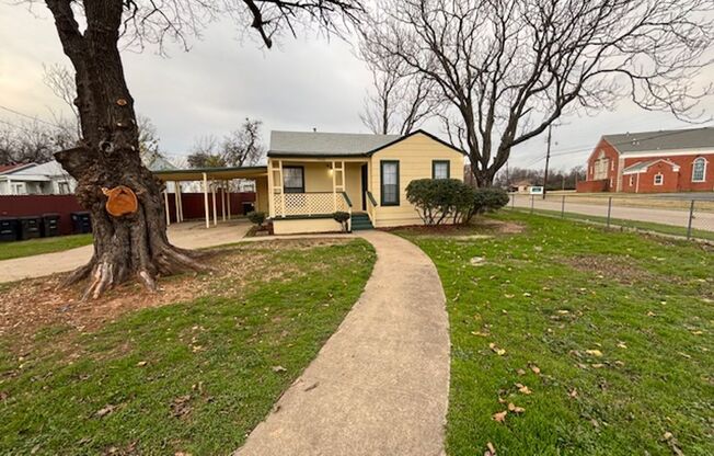 Nicely Updated 2 Bedroom, 1 Bath in Handley Area