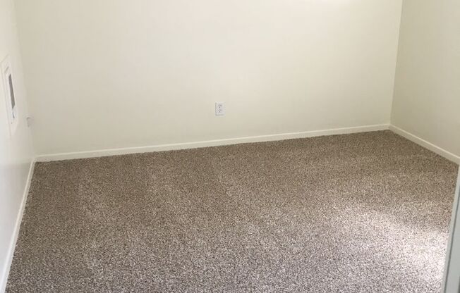 1 bed, 1 bath, $2,400, Unit A