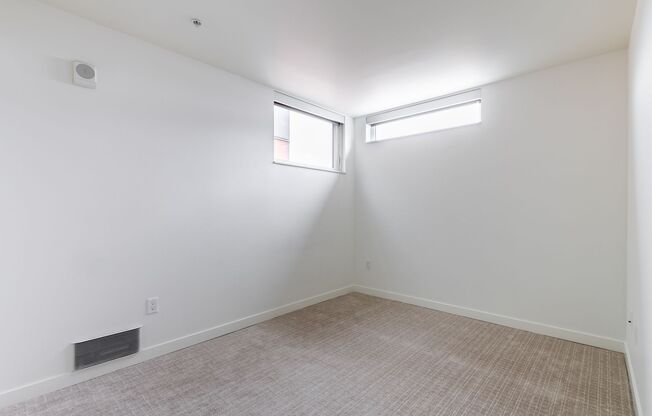 1 bed, 1 bath, 599 sqft, $2,375, Unit 301