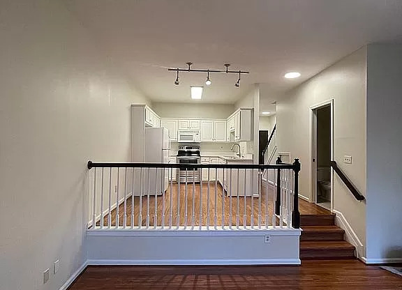 1625 Nicholasville Rd