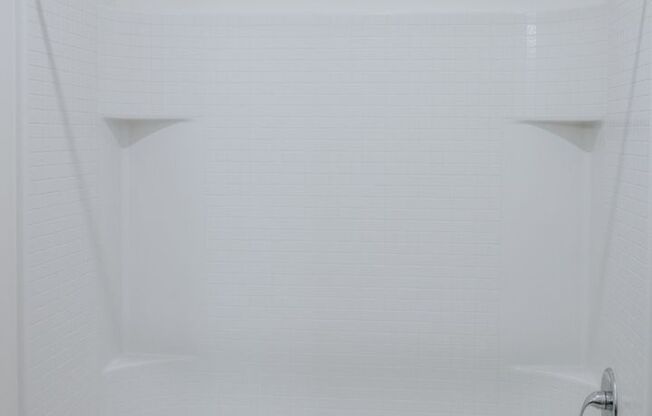 2 beds, 2 baths, 1,085 sqft, $2,110, Unit R102