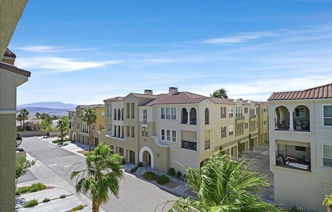 2 beds, 2 baths, $2,100