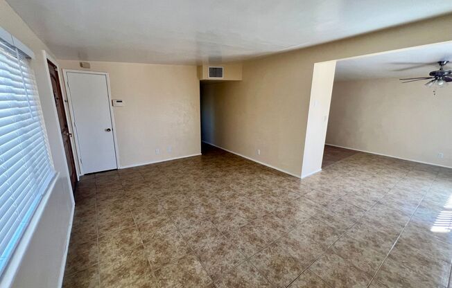 3 beds, 2 baths, $1,400