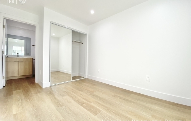 1017 OCEAN PARK BLVD