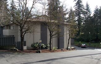 EDGEWOOD MANOR