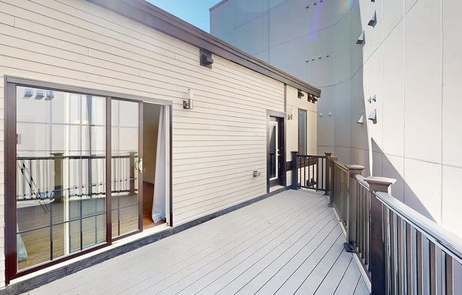 3 beds, 2 baths, 1,200 sqft, $5,300, Unit Unit 7