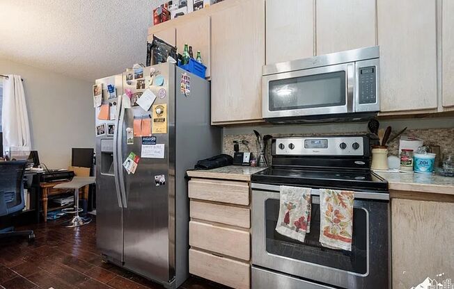 Charming 2-Bedroom Condo for Rent in East Anchorage – Great Location!