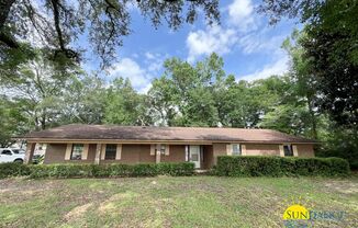 Gorgeous 3 Bedroom Home in Niceville!