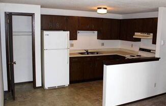 Western Pines Apartments