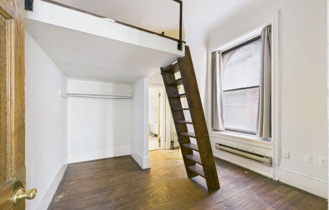 1 bed, 1 bath, 428 sqft, $1,050, Unit 3315-1F