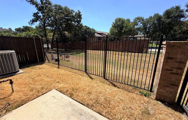 2 beds, 2.5 baths, $2,575