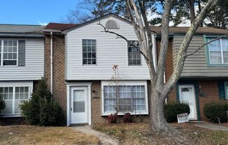 3 Bedroom Townhouse in Wildwood Trace - Vouchers Accepted