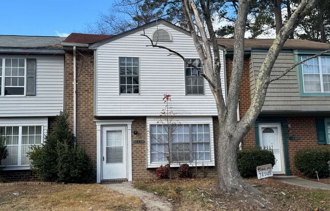 3 Bedroom Townhouse in Wildwood Trace - Vouchers Accepted